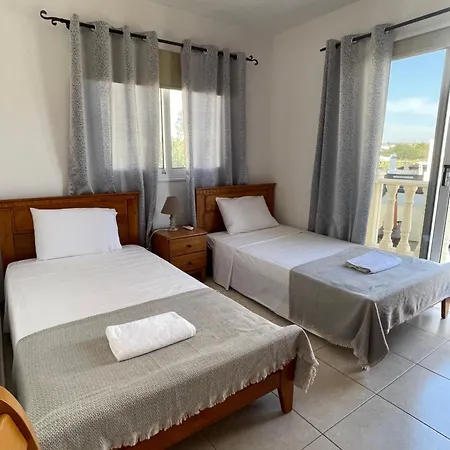 Villa Rhea *